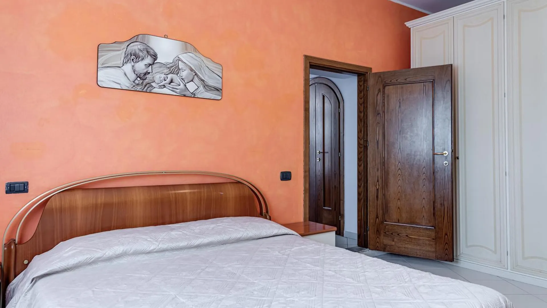 Sandra House - Certaldo Italy